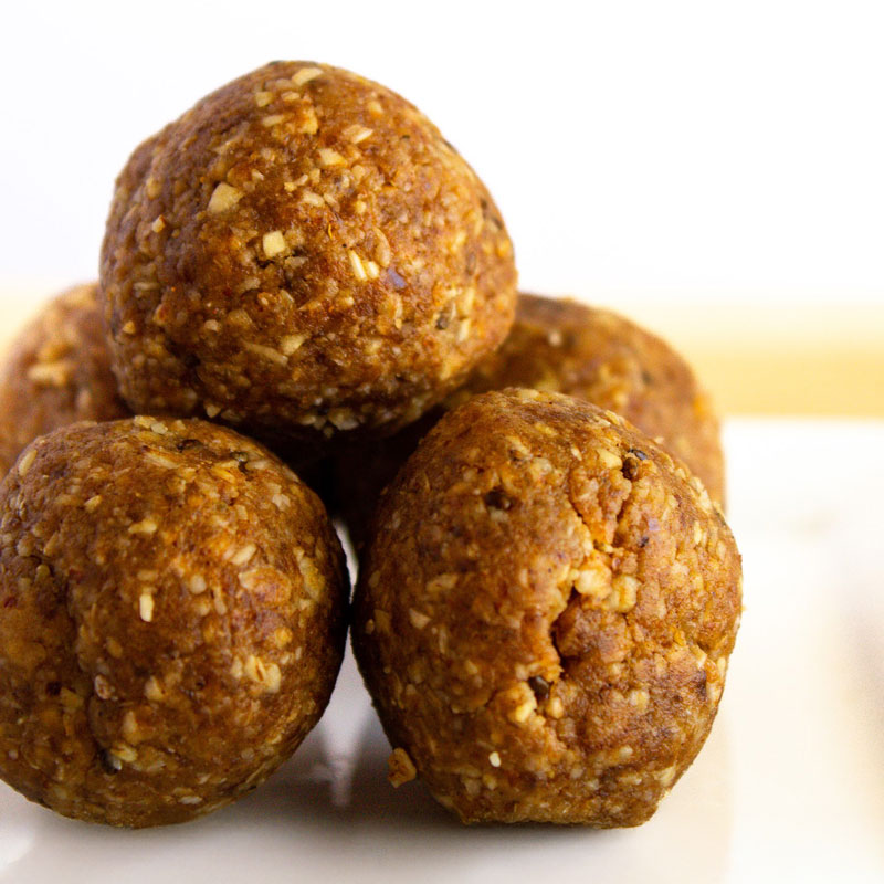 Maple Pecan Energy Bites